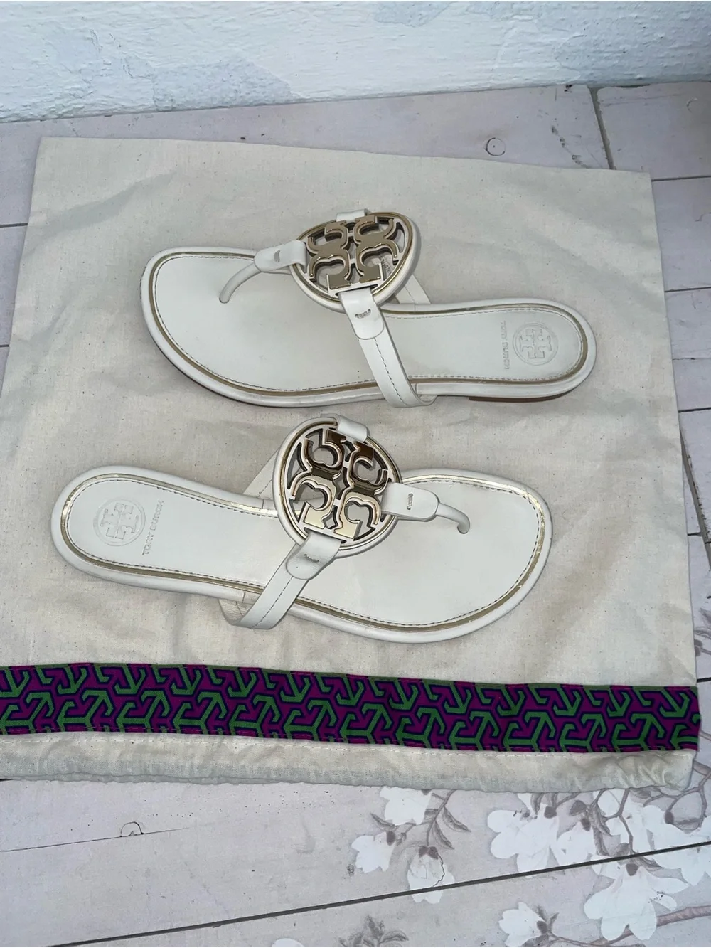 Tory Burch White Leather Gold Logo Thong Sandals